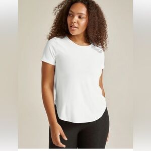 Beyond Yoga Featherweight On The Down Low Tee. Size 1X.